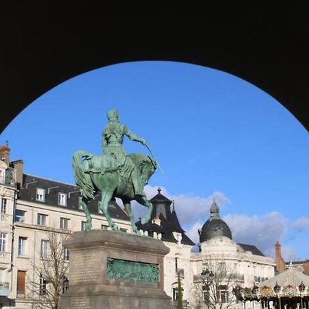 Le Scandinave, Proche Bord De Loire Orleans Ngoại thất bức ảnh